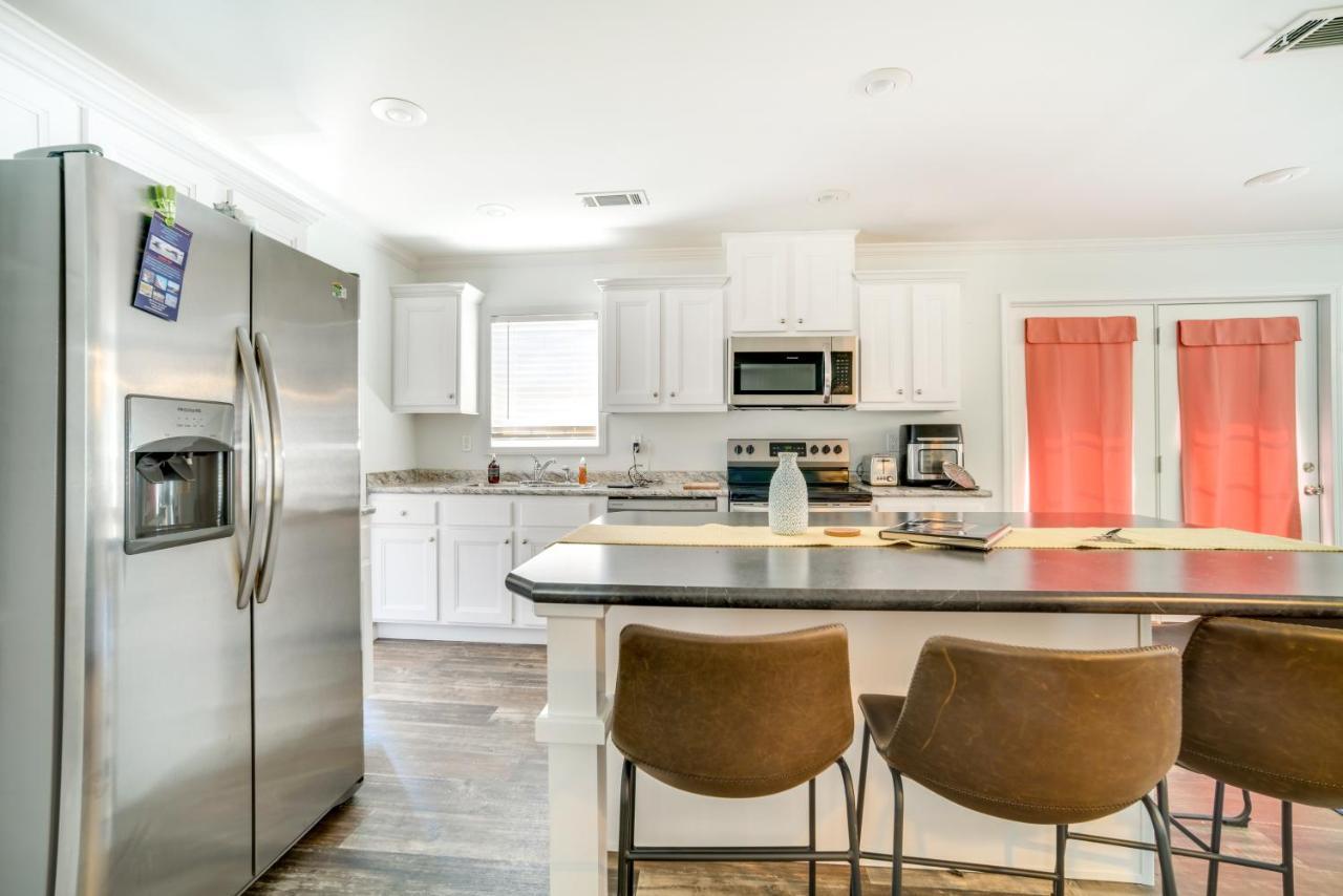 Charleston Home With Porch - 3 Mi To Folly Beach! Extérieur photo