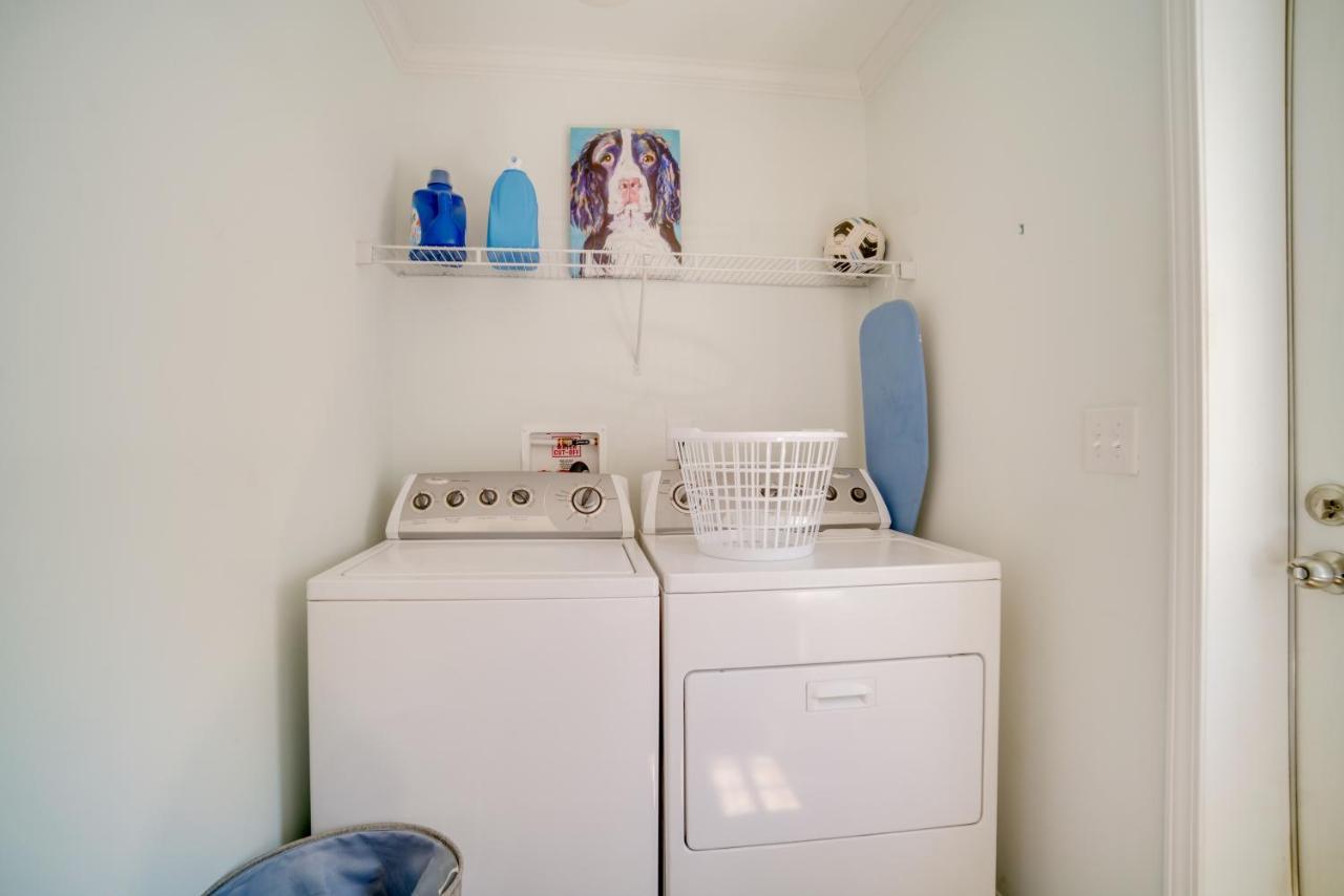 Charleston Home With Porch - 3 Mi To Folly Beach! Extérieur photo